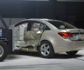 2011 Chevrolet Cruze IIHS Side Impact Crash Test Picture